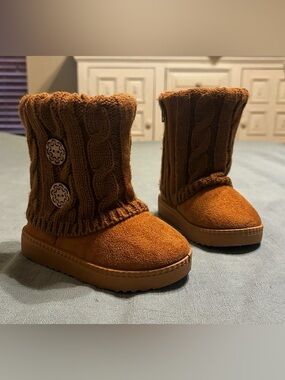 Amazon Girls Brown Knit Cuff Button Boots